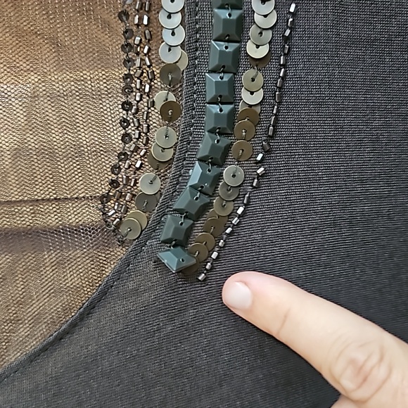 Vera Wang Long-Sleeve Rhinestone Accented Long-Sleeve Top. Sz. XS. - Picture 5 of 8